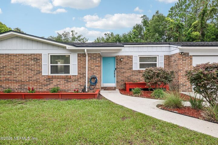 Property Photo: 8199 Cholo Trail FL 32244