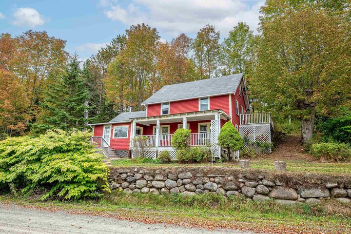 Property Photo: 190 Lakeview Crescent NS B0N 2T0