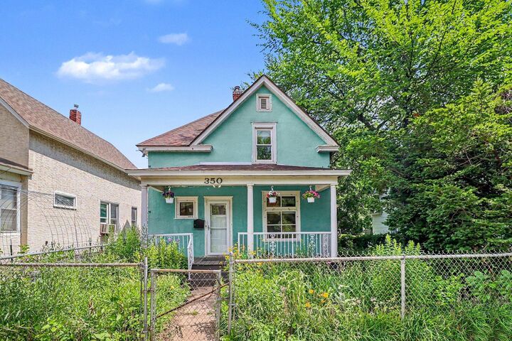 Property Photo:  350 Hope Street  MN 55106 
