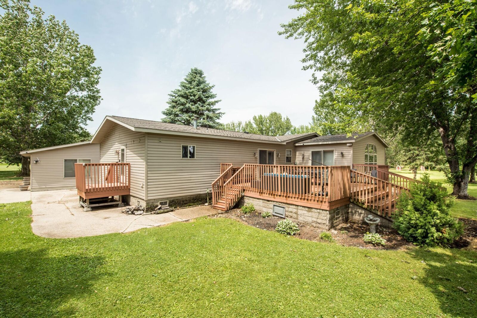 Property Photo: 1009 County Road 10 NE MN 56360
