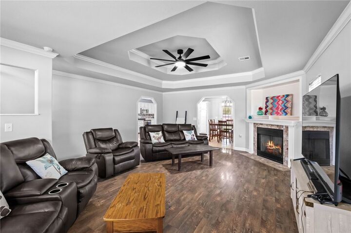 Property Photo:  1011 W Green Acres Place  AR 72758 