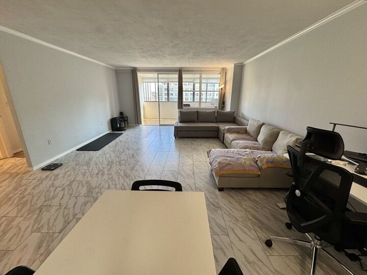 Property Photo:  8 Whittier Pl 12F  MA 02114 