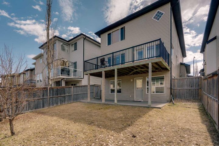 Property Photo:  133 Everwoods Close SW  AB T2Y 5A6 