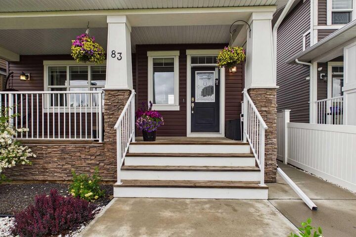 Photo de la propriété: 83 Redstone Gardens NE AB T3N 0J8