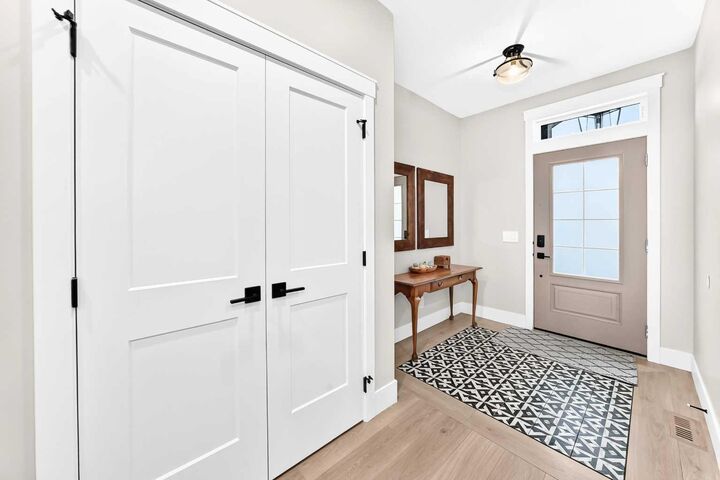 Property Photo:  12 Willow Street  AB T4C 2V3 