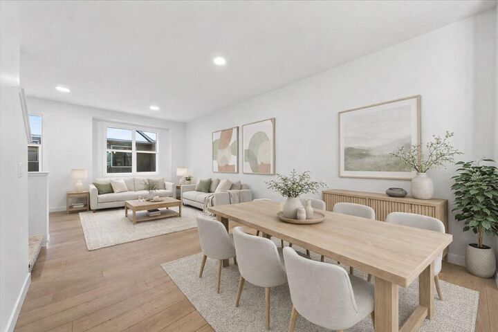 Property Photo: 30 Rochester View NW 302 AB T3L 0M8