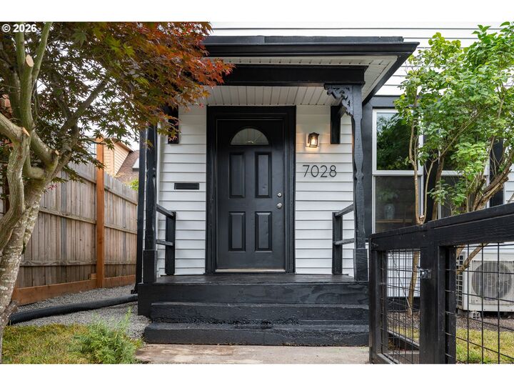 Property Photo:  7028 N Saint Louis Ave  OR 97203 