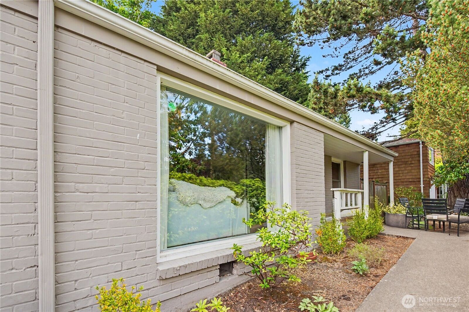 Property Photo:  3633  41st Avenue W  WA 98199 