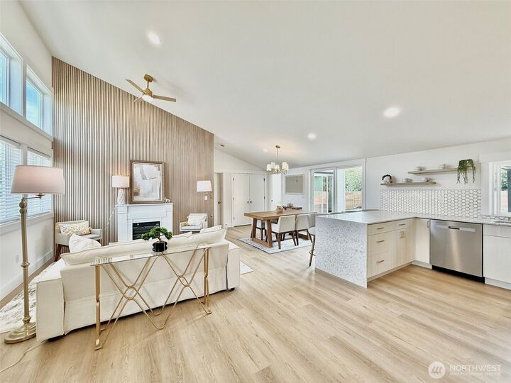 Property Photo:  955  Tonquin Avenue SW  WA 98569 