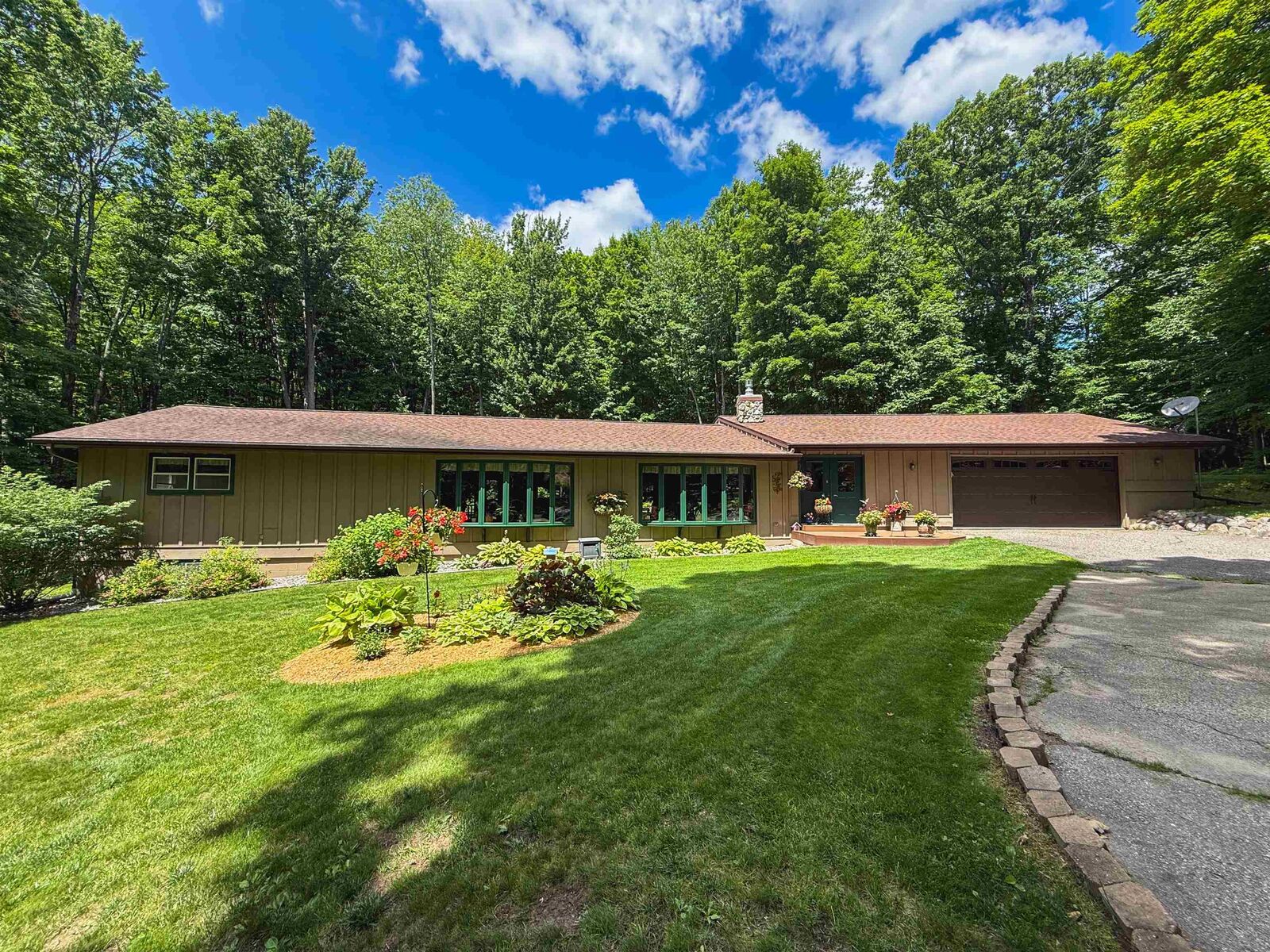 Property Photo:  17091 Country Club Road  WI 54138 