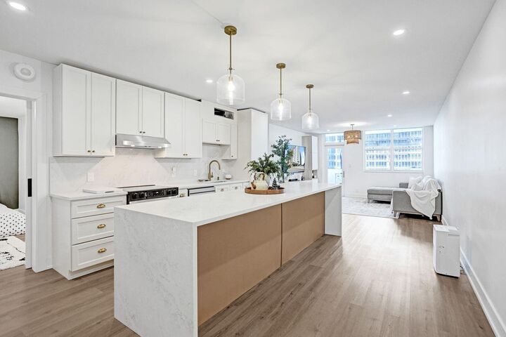 Property Photo:  4250 Galt Ocean Drive 9M  FL 33308 