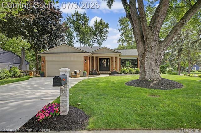 Property Photo:  42299 Sunnydale Lane  MI 48168 