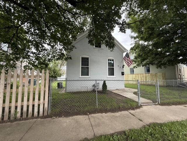 Property Photo:  631 S 6th Street  IN 47374 