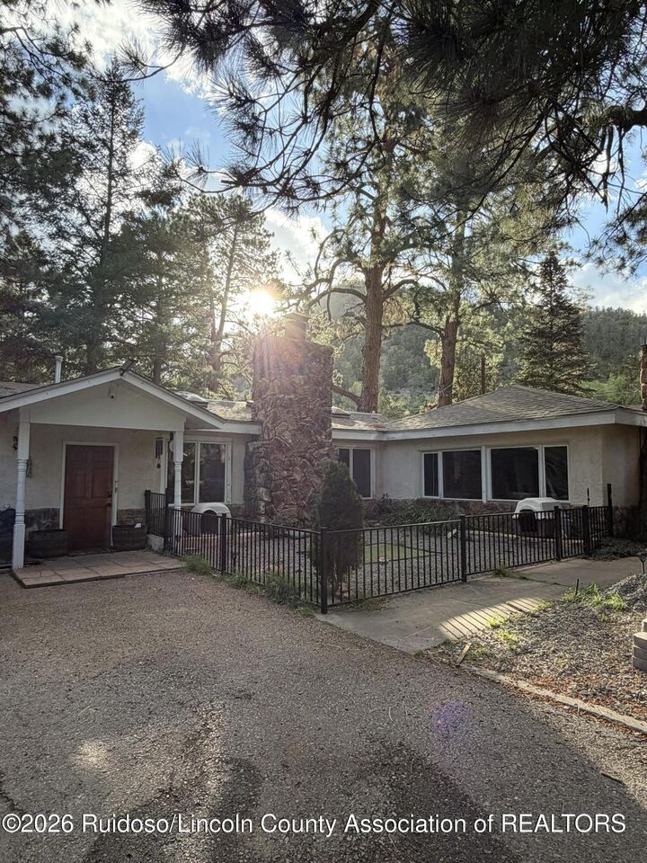 Property Photo:  165 Reese Drive  NM 88345 