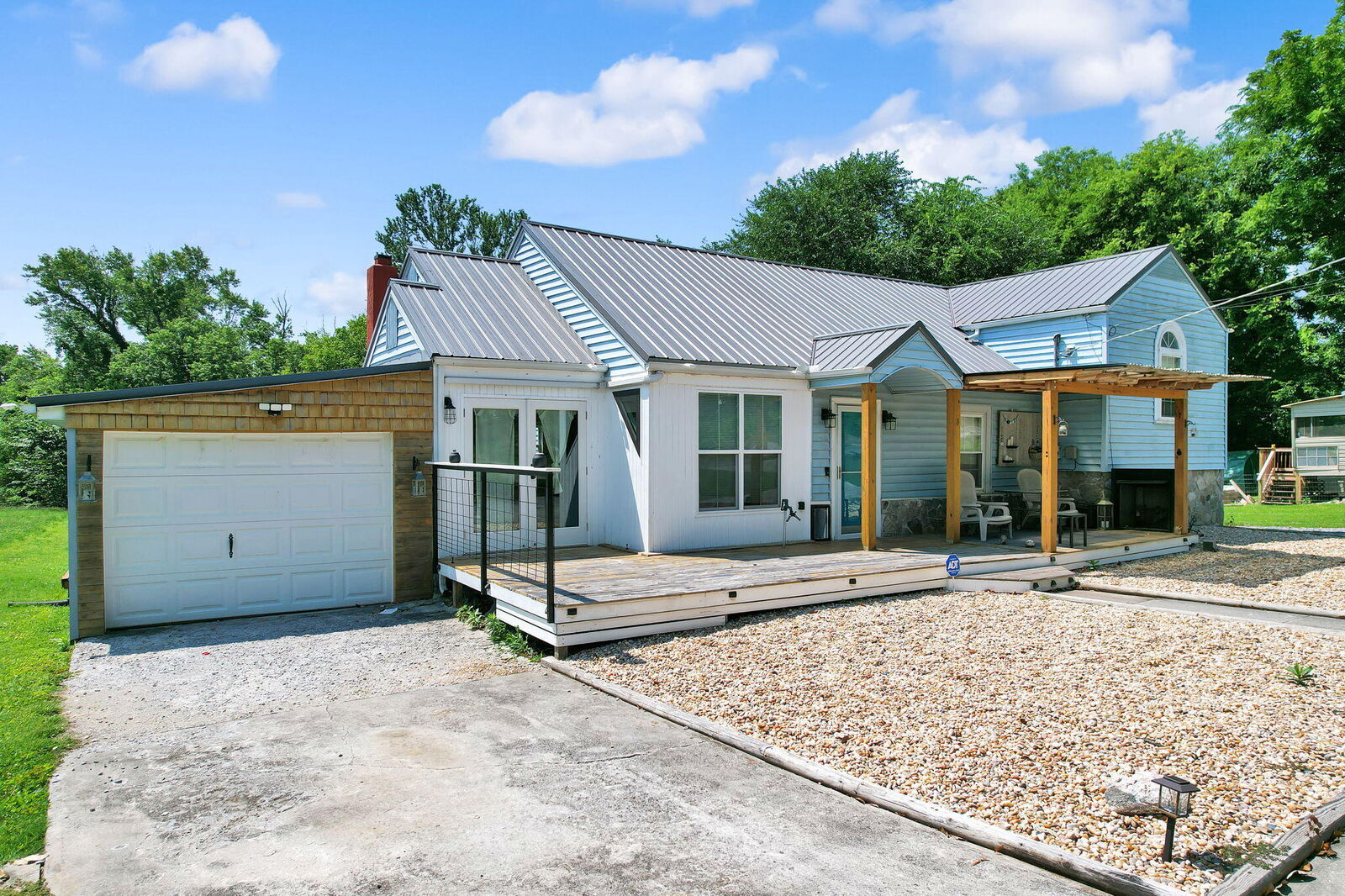 Property Photo:  1320 Benton Pike NE  TN 37311 