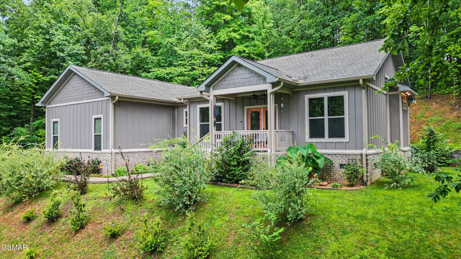Property Photo:  1016 Country Mountain Road  TN 37722 