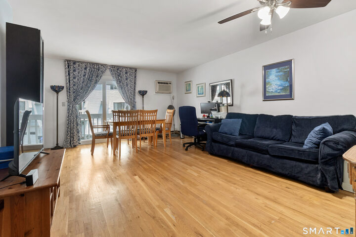 Property Photo:  8 Belmont Lane 8  CT 06810 