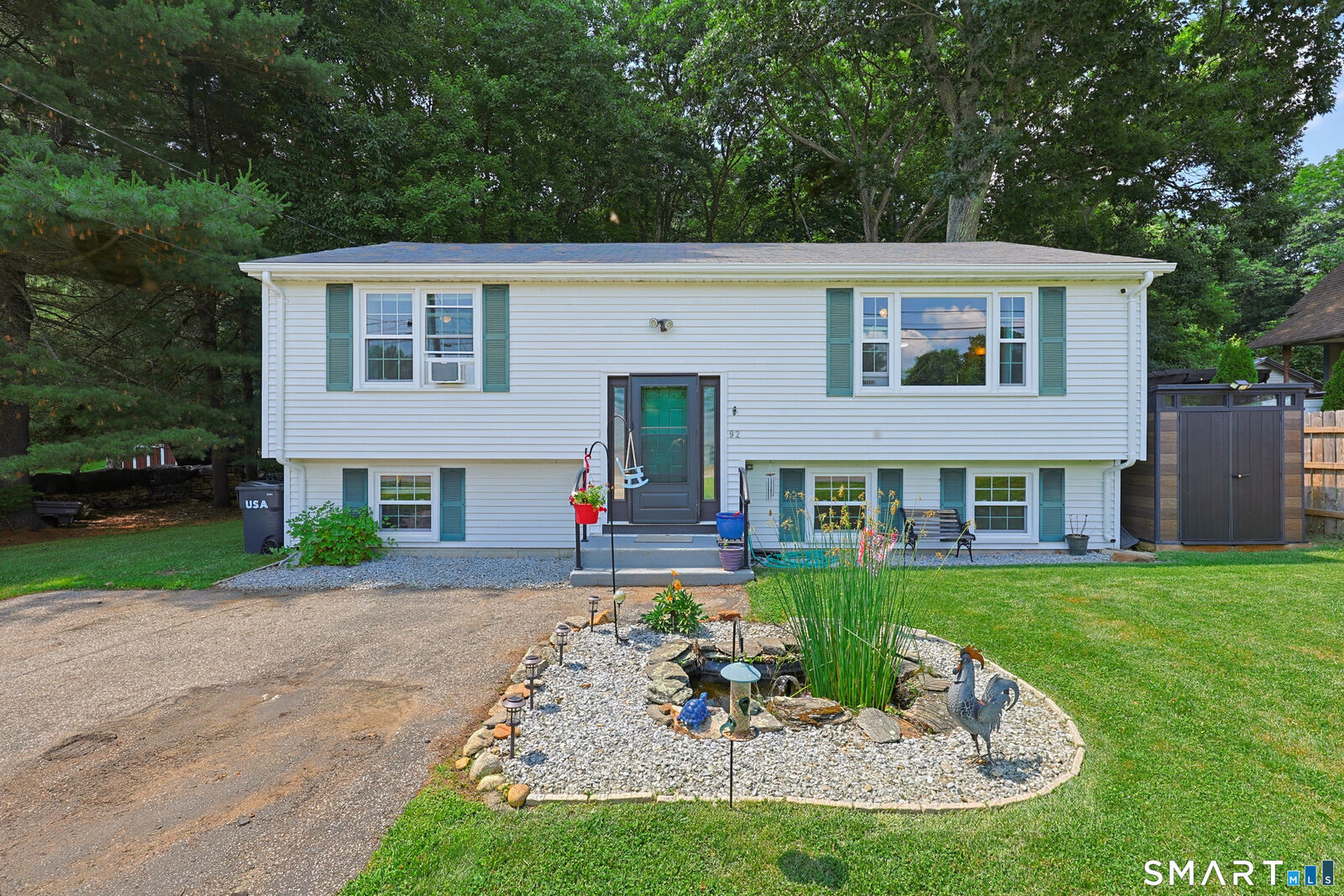 Property Photo:  92 East Street  CT 06076 