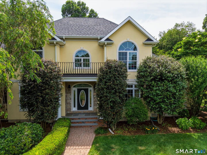 Property Photo:  122 Lower Road  CT 06437 