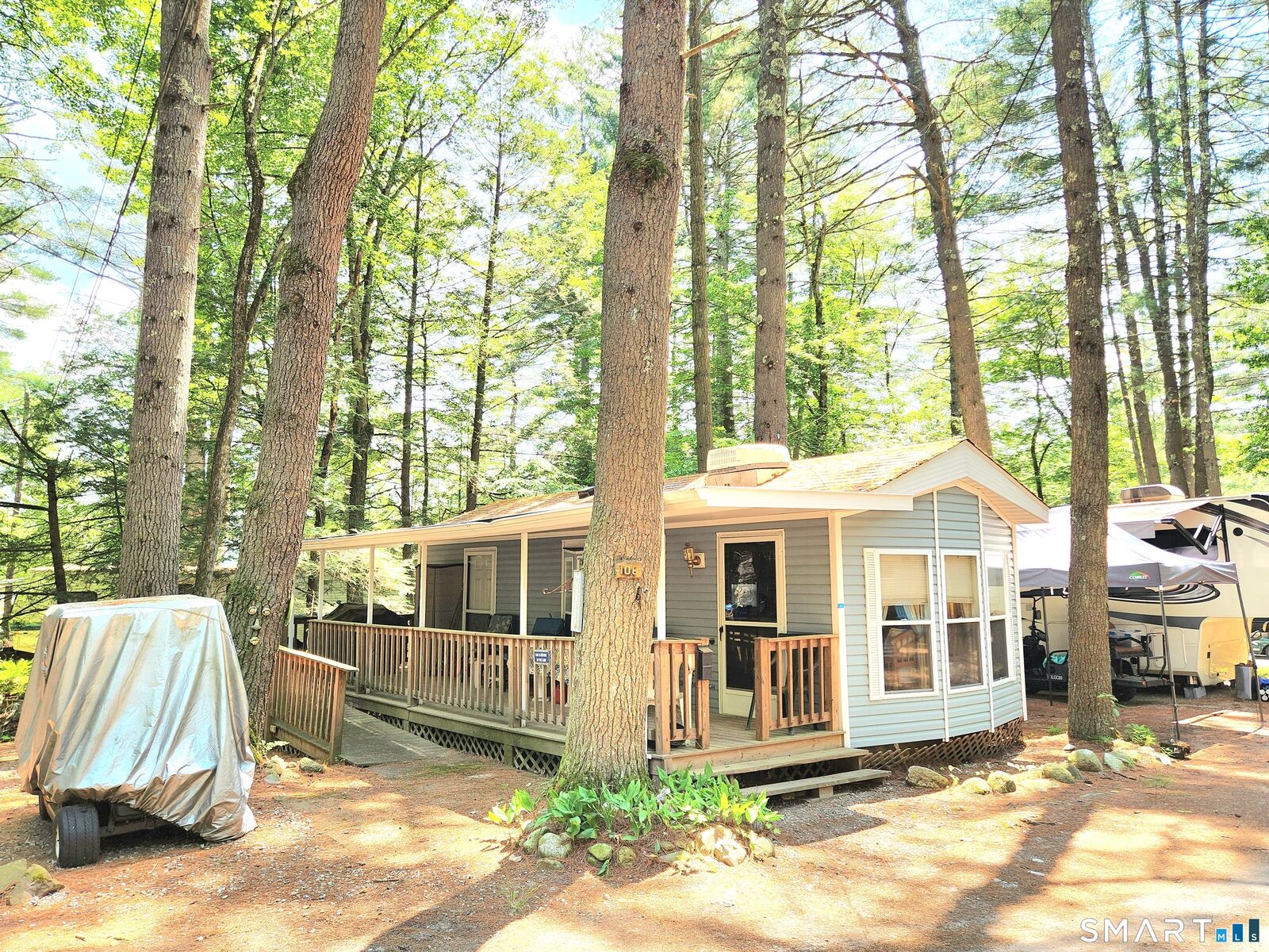 Property Photo: 51 Old Springfield Road 106 CT 06076