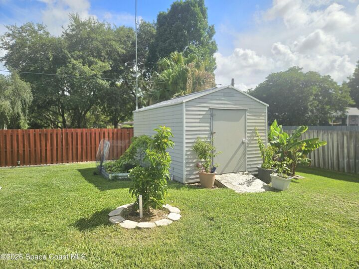 Property Photo:  120 Nesbitt Street NE  FL 32907 