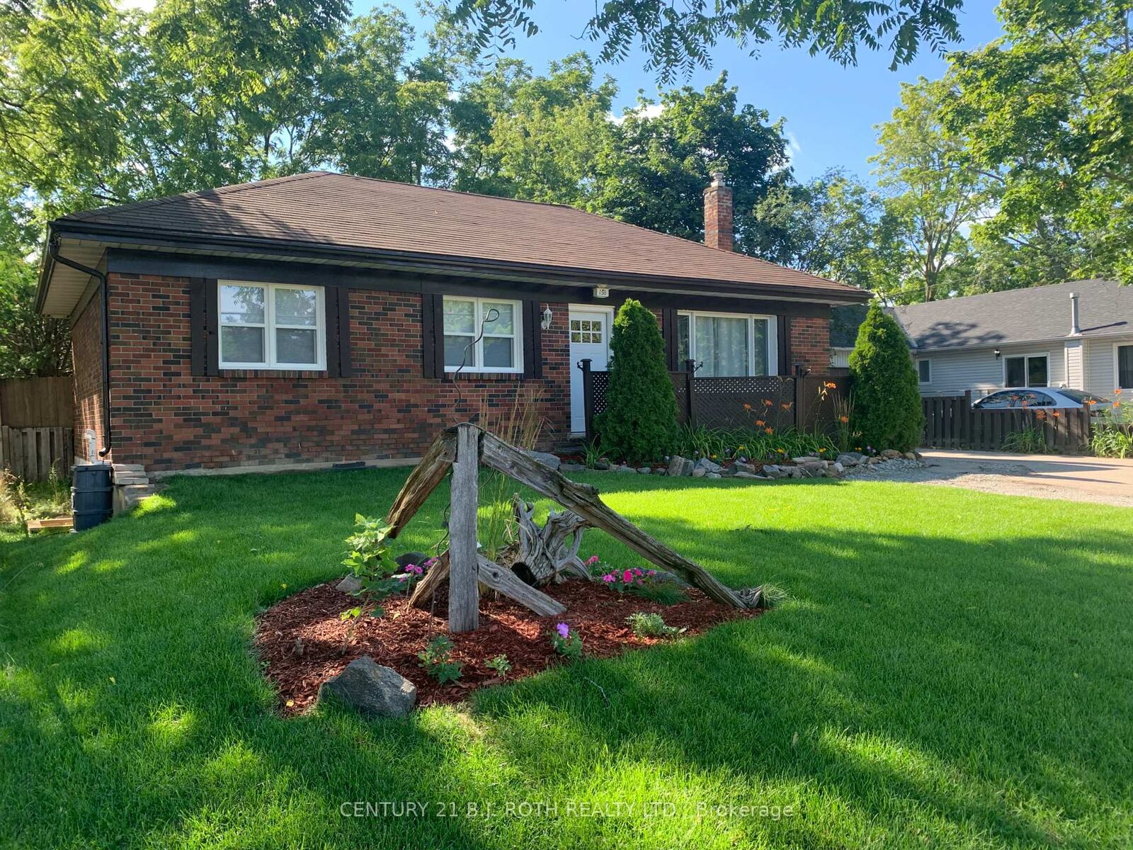 Property Photo: 156 Puget Street ON L4M 4N5