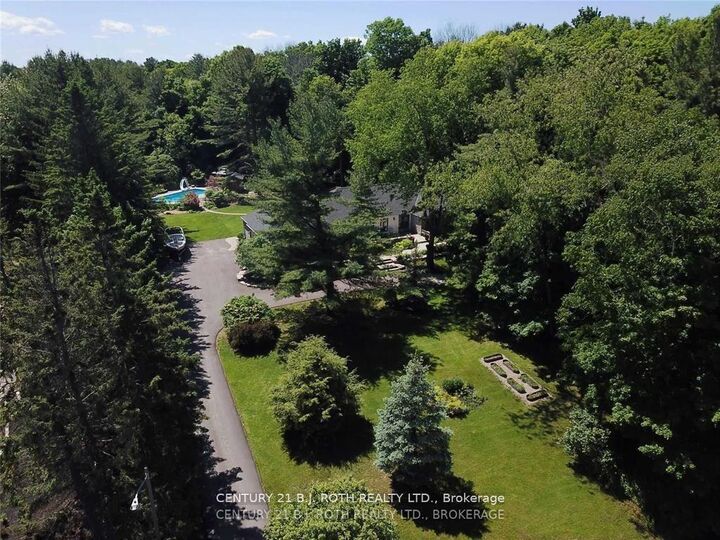 Photo de la propriété: 3274 Liah Lane ON L9S 2B4