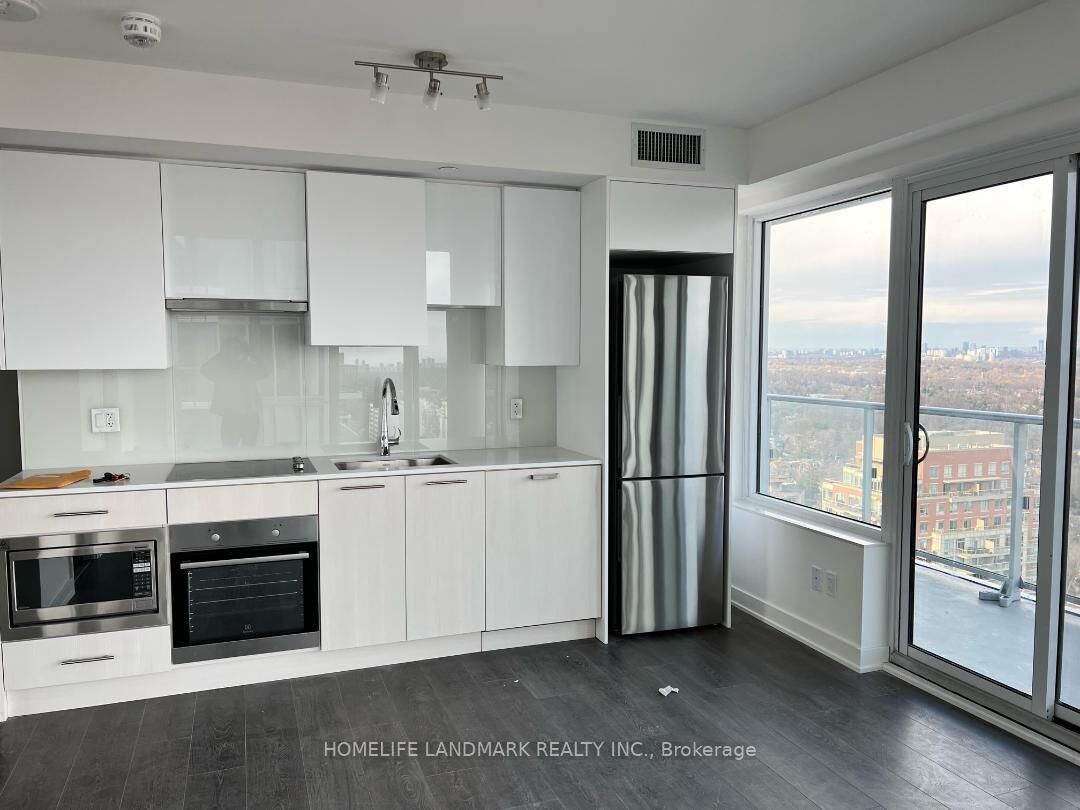 Property Photo:  99 Broadway Avenue 2804  ON M4P 0E3 