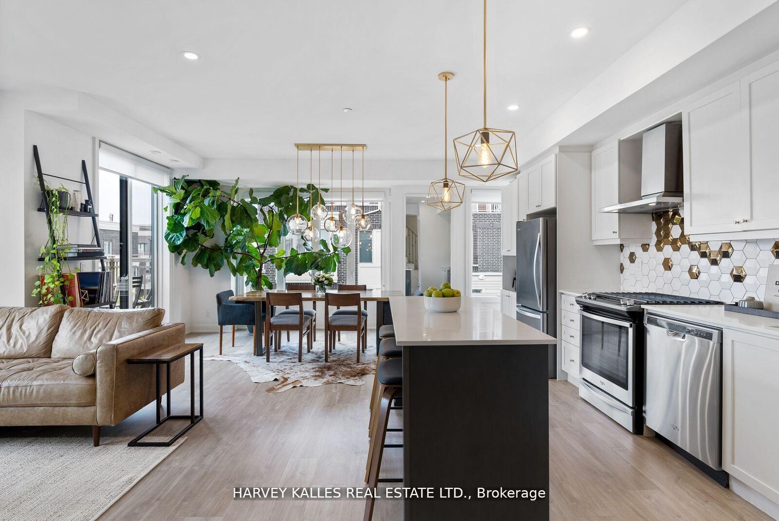 Property Photo:  115 Long Branch N/A 2  ON M8W 0A9 