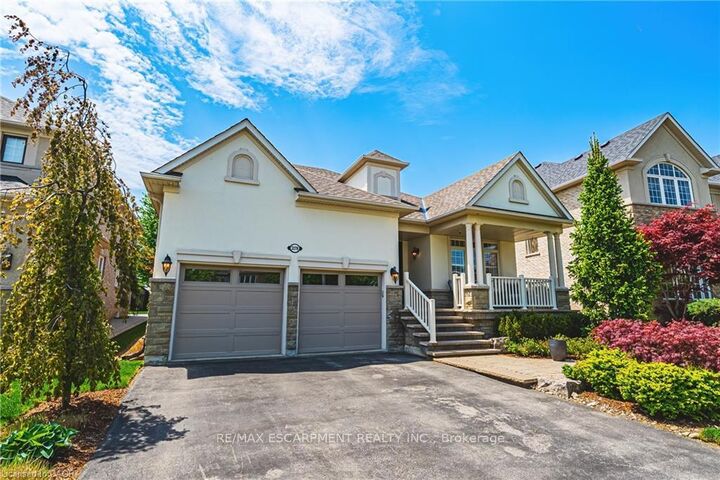 Property Photo: 2178 Berwick Drive ON L7M 5C2