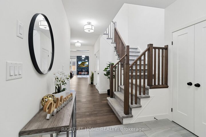 Property Photo:  2280 Tokala Trail  ON N6G 0V6 
