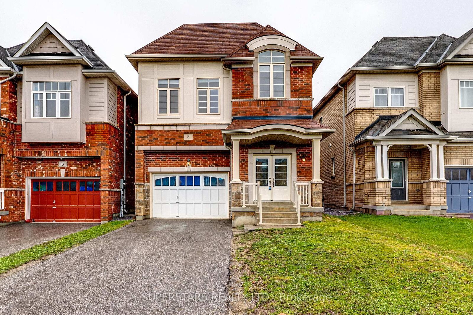 Property Photo:  8 Kavanagh Avenue  ON L9N 0P6 