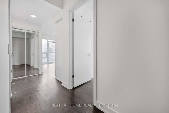 Property Photo:  2212 Lake Shore Boulevard W 2806  ON M8V 0C2 