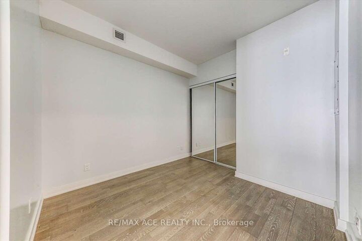 Property Photo: 1960 Queen Street 206 ON M4L 1H8