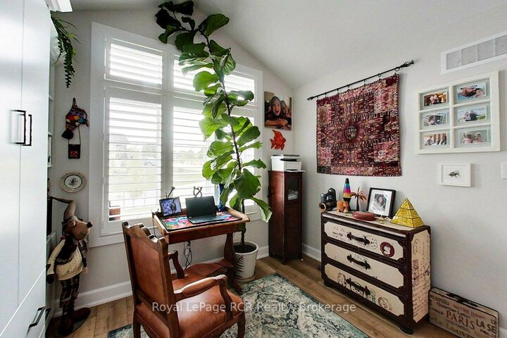 Property Photo:  815 18th Street  ON N4N 0C5 