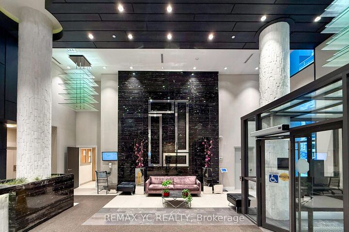 Property Photo: 9191 Yonge Street 201 ON L4C 1E2