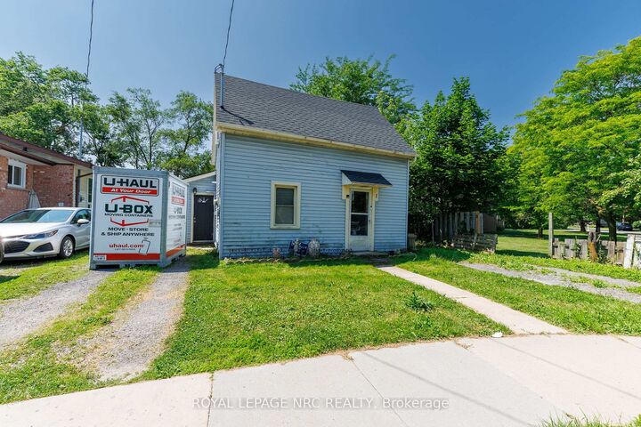 1 Cumming Street — photo 1