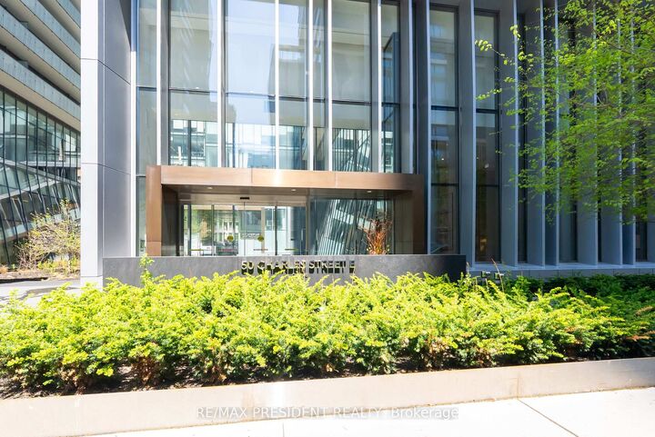 Property Photo:  50 Charles Street E 2715  ON M4Y 0C3 