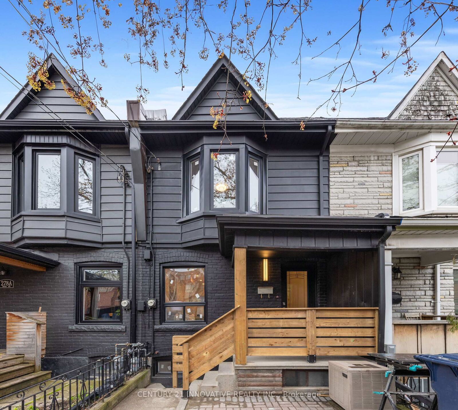 Property Photo:  280 Brock Avenue  ON M6K 2M4 