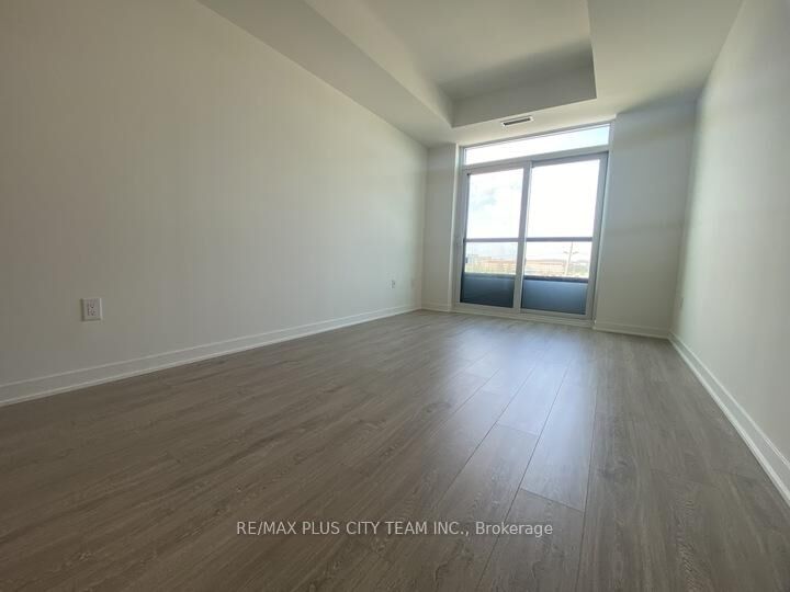 Property Photo:  2495 Eglinton Avenue W 610  ON L5M 2T1 