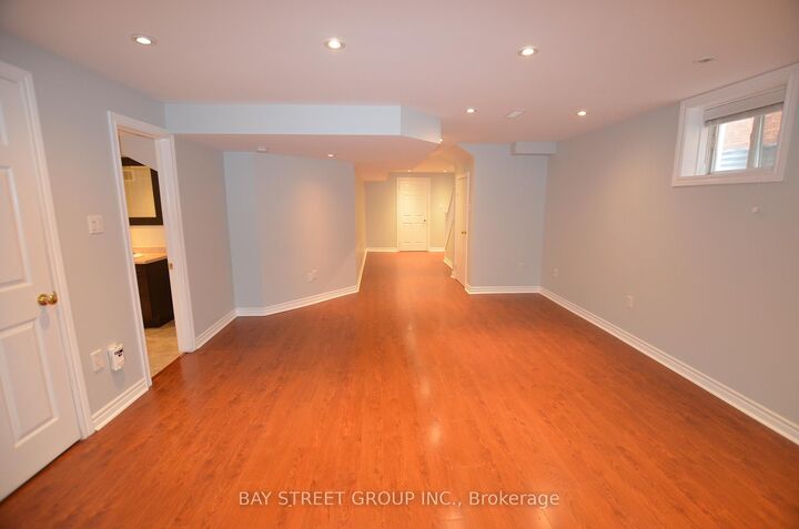 Property Photo: 92 Sir Jacobs Crescent (Bsmt) ON L7A 3V2