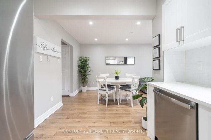 Property Photo:  805 Playter Crescent  ON L3X 1W7 