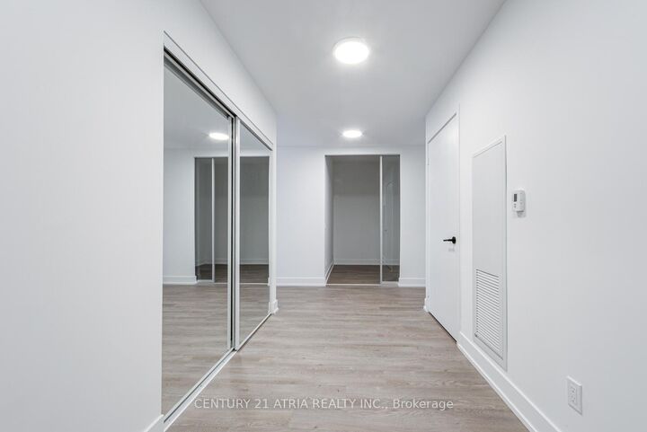 308 Jarvis Street 819 — photo 1