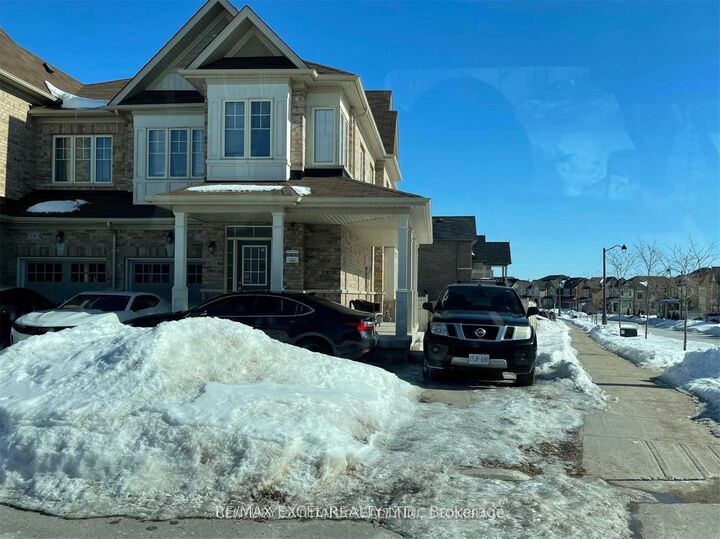 Property Photo:  118 Hubner Avenue Main  ON L6C 0B2 