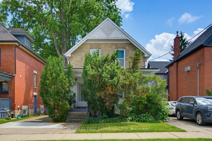 Property Photo: 243 Tecumseh Avenue E ON N6C 1S7