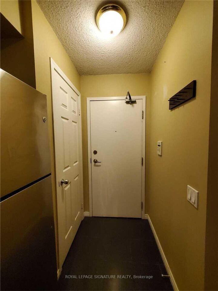 Photo de la propriété:  30 Harrison Garden Boulevard 812  ON M2N 7A9 