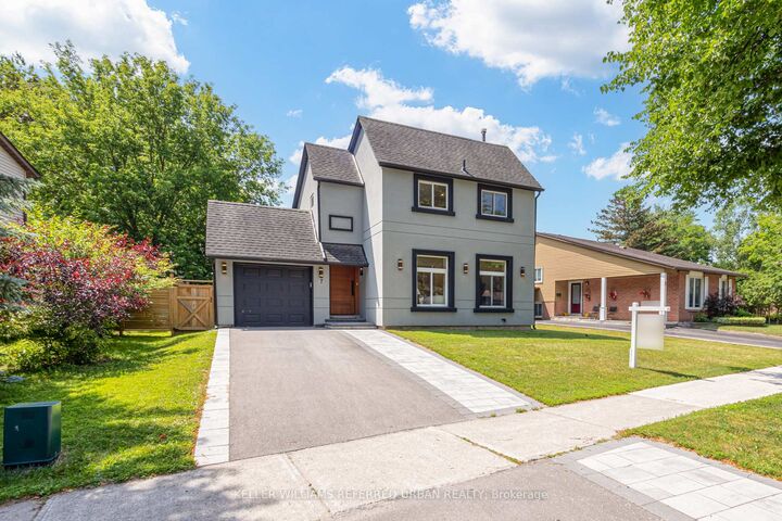 Property Photo:  7 Cossar Drive  ON L4G 3N6 