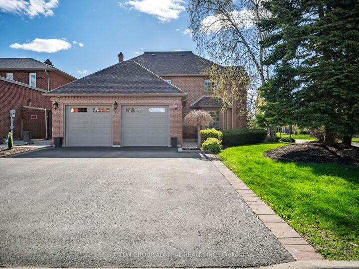 Property Photo: 6 Colton Crescent S ON L4L 3L7