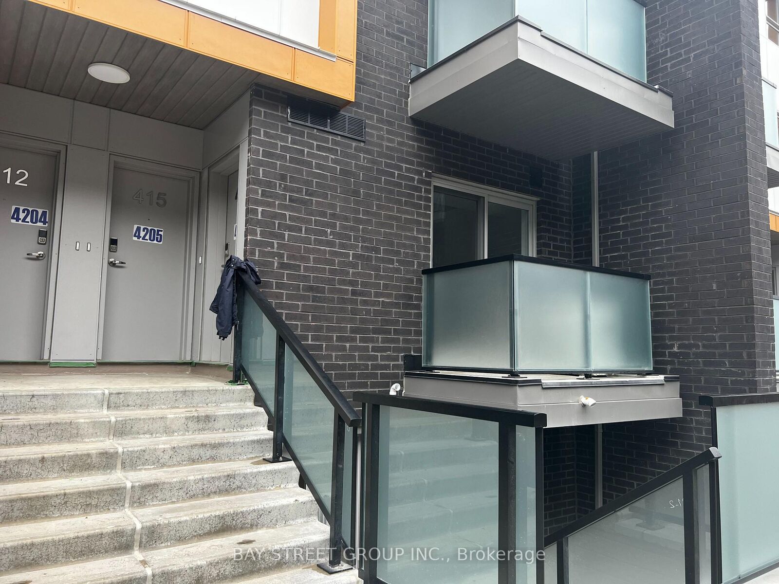 Property Photo:  2789 Eglinton Avenue E 414  ON M1J 0B3 