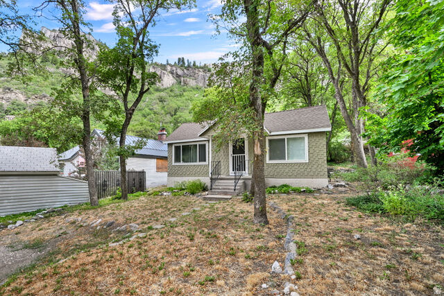 Property Photo:  528 Ogden Cyn  UT 84401 